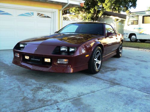 1987 camaro iroc-z 5.0l with t.p.i. and  automatic transmission mint restored