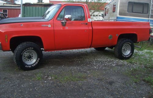 1976 chevrolet scottsdale pickup truck k10  1/2 ton 4 wheel 400 turbo trans.