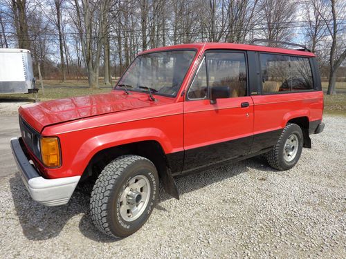 1986 isuzu trooper ls sport utility 2-door 2.2l