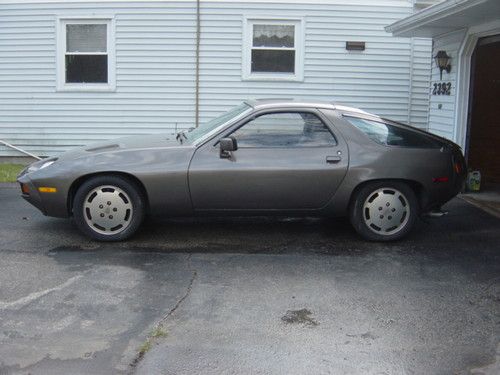 1984 porsche 928 s coupe 2-door 4.7l