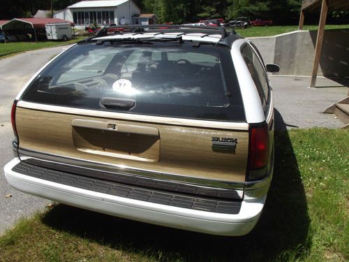1995 Buick Roadmaster Estate Wagon Wagon 4-Door 5.7L, image 6