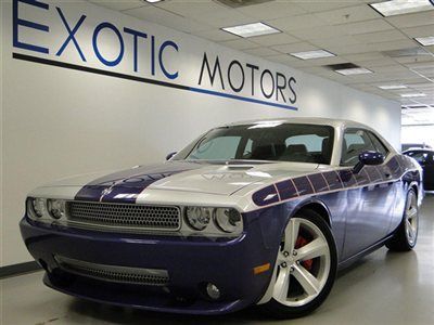 2010 dodge challenger srt-8!! 6-speed nav heated-sts moonroof exhaust 1-owner!!