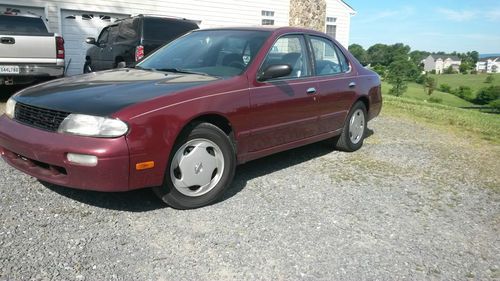 1995 nissan altima se sedan 4-door 2.4l