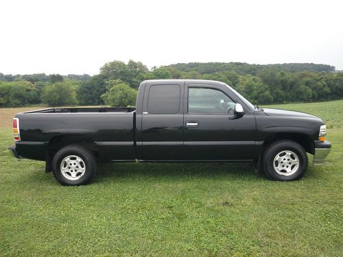 99' chevy silverado 1500 z71 ext. cab 4x4*very sharp*runs excellent*clean