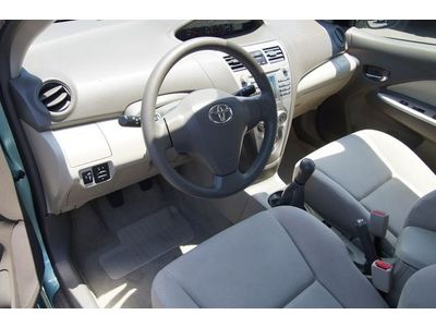 Manual ABS (4-Wheel) Air Conditioning Alloy Wheels California 5 speed overdrive, image 8