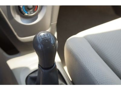 Manual ABS (4-Wheel) Air Conditioning Alloy Wheels California 5 speed overdrive, image 14