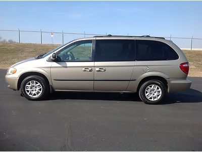 2002 dodge grand caravan sport rear a/c heat clean serviced  no reserve