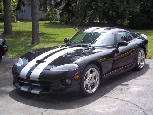 1999 dodge viper gts coupe w/ 600+ horespower