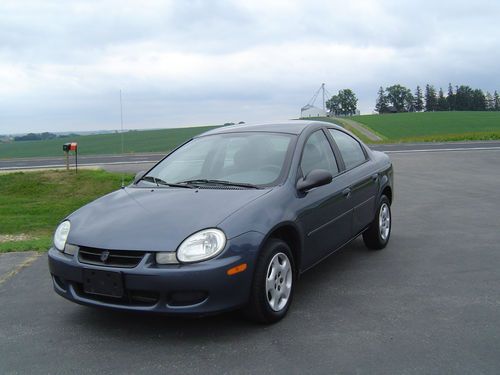 2002 dodge neon base sedan 4 door 2 0 liter engine automatic great gas mileage