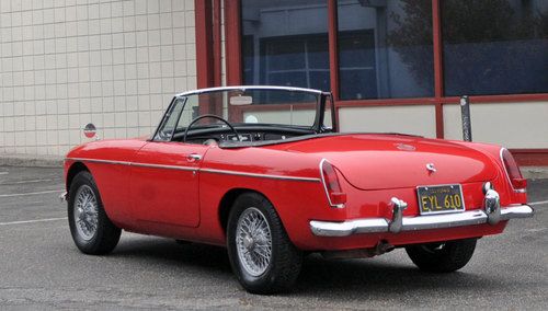 Fantastic cosmetically restored 1964 MGB roadster drives great, California car, image 5