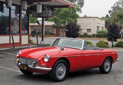 Fantastic cosmetically restored 1964 MGB roadster drives great, California car, image 7