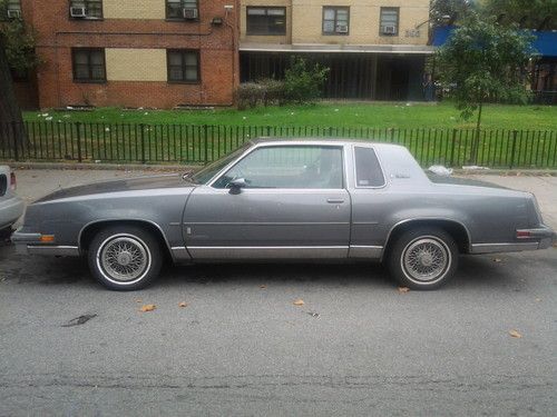 1986 classic cutlass surprem