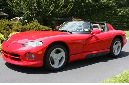 1994 dodge viper rt/10 viper red roadster never tagged  (19 miles)