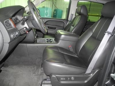 SLT Certified SUV 5.3L CD Backup Camera 3rdRow Heated Leather Seats Pwr Liftgate, image 10