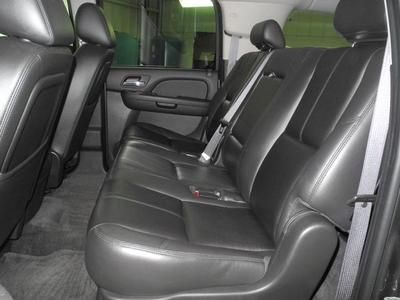 SLT Certified SUV 5.3L CD Backup Camera 3rdRow Heated Leather Seats Pwr Liftgate, image 29