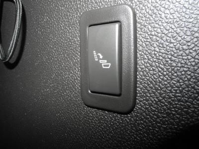 SLT Certified SUV 5.3L CD Backup Camera 3rdRow Heated Leather Seats Pwr Liftgate, image 32