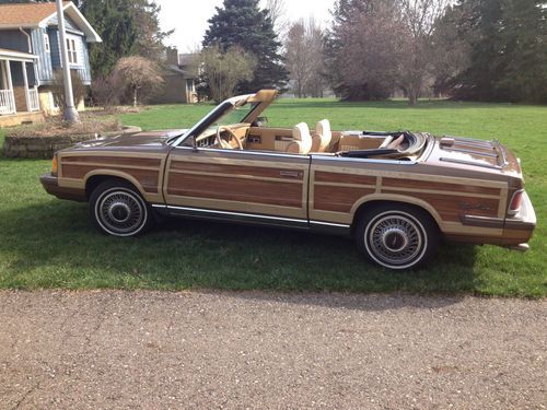 1986 chrylser lebaron convertible woody