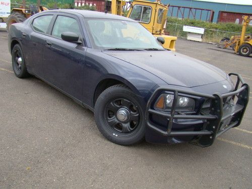 2008 dodge charger se- retired police vehicle