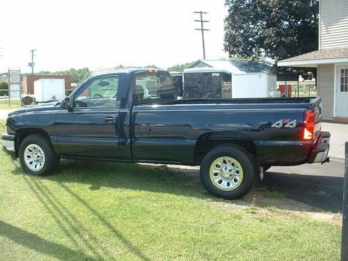 2006 chevrolet silverado 1500 wt standard cab pickup 2-door 4.3l