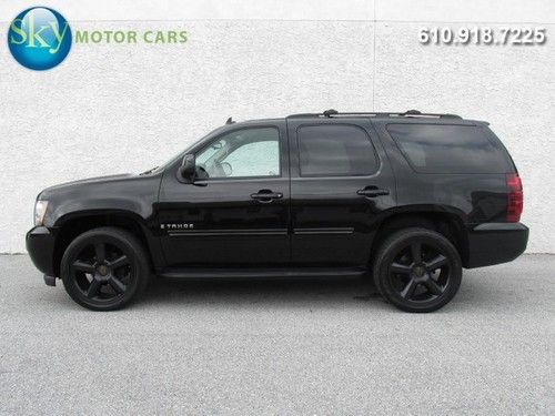 4x4 2lt 8-passenger 22's remote start rear climate control clean carfax