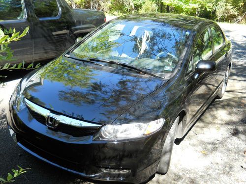 2011 honda civic 4 dr ex 11200 miles excellent condition