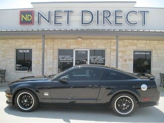 2006 gt premium
4.6l v8 5 speed manual
spoiler leather net direct autos texas