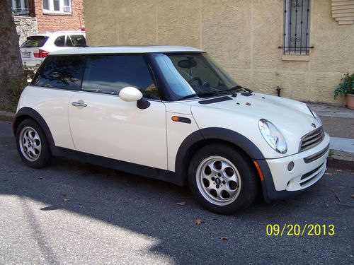 2005 mini cooper base hatchback 2-door 1.6l