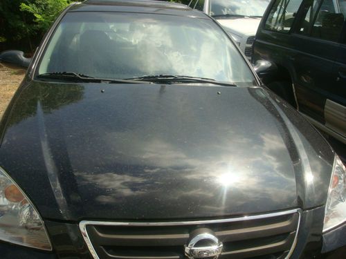 Nissan 2002 Altima Black 4 Door S, image 4
