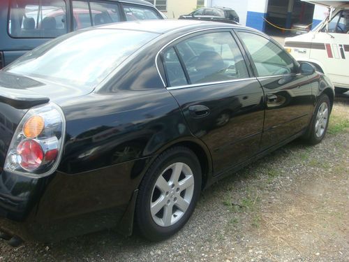 Nissan 2002 Altima Black 4 Door S, image 16