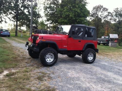 1993 jeep wrangler s sport utility 2-door lifted, zero rust, clean, no reserve!!