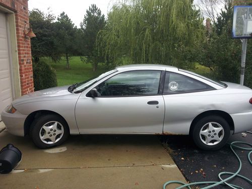 2005 chevrolet cavalier base coupe 2-door 2.2l