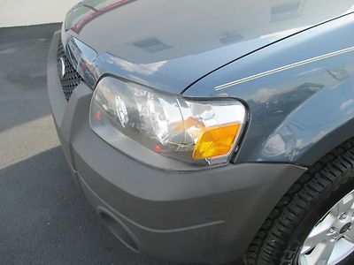 2005 FORD ESCAPE XLT WARRANTY 90,000 MILES MOONROOF LOADED SUPER CLEAN WE FINANC, image 47