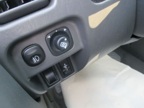 2005 FORD ESCAPE XLT WARRANTY 90,000 MILES MOONROOF LOADED SUPER CLEAN WE FINANC, image 54