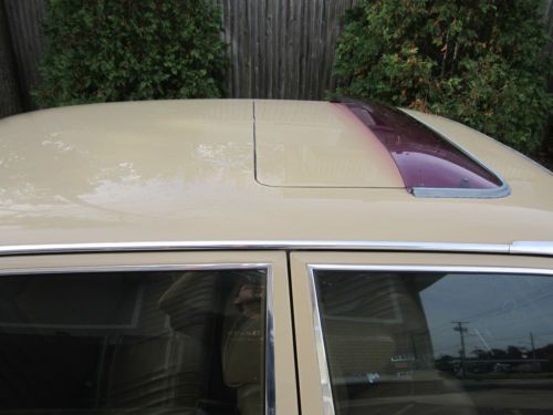 1974 MERCEDES BENZ 450 SE GARAGE KEPT  40 YEAR OLD TIME CAPSULE  GREAT CONDITION, image 5