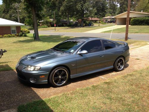 2006 pontiac gto base coupe 2-door 6.0l auto