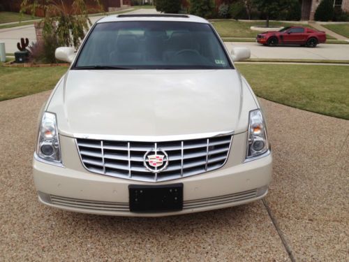 2010 cadillac dts luxury edition 39,466 miles, heated/ac seats, moonroof