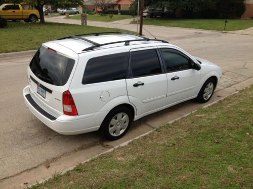 2006 ford focus zxw wagon 5-door 2.0l