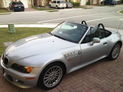 1998 bmw z3 roadster convertible 2-door 2.8l