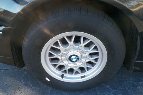 BMW 528i LOCAL TRADE SUNROOF BLACK ON BLACK HEATED LEATHER SEATS NO RESERVE, image 22