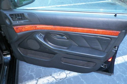 BMW 528i LOCAL TRADE SUNROOF BLACK ON BLACK HEATED LEATHER SEATS NO RESERVE, image 42