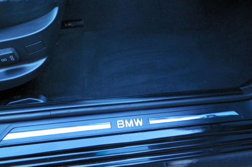 BMW 528i LOCAL TRADE SUNROOF BLACK ON BLACK HEATED LEATHER SEATS NO RESERVE, image 44