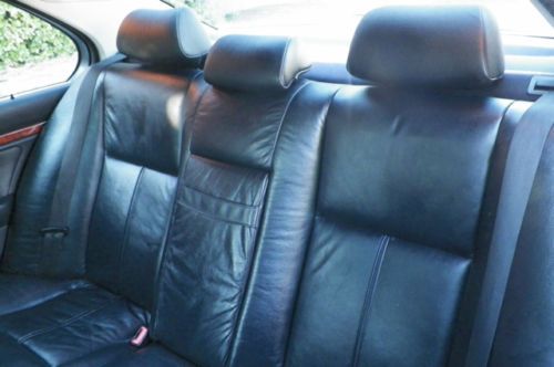 BMW 528i LOCAL TRADE SUNROOF BLACK ON BLACK HEATED LEATHER SEATS NO RESERVE, image 59
