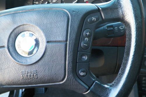 BMW 528i LOCAL TRADE SUNROOF BLACK ON BLACK HEATED LEATHER SEATS NO RESERVE, image 69
