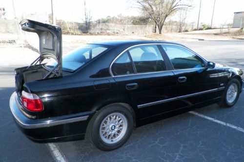 BMW 528i LOCAL TRADE SUNROOF BLACK ON BLACK HEATED LEATHER SEATS NO RESERVE, image 85