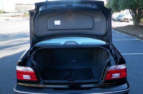 BMW 528i LOCAL TRADE SUNROOF BLACK ON BLACK HEATED LEATHER SEATS NO RESERVE, image 86