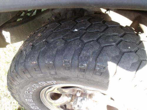 1994 Nissan 4x4 truck, image 4