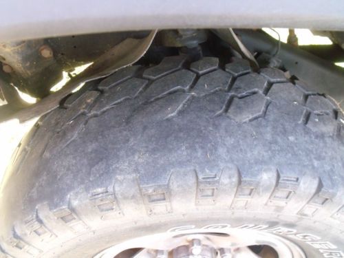 1994 Nissan 4x4 truck, image 5