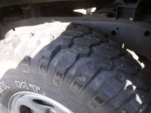 1994 Nissan 4x4 truck, image 7