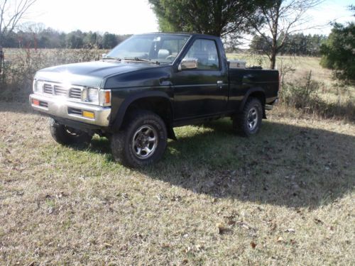 1994 Nissan 4x4 truck, image 14