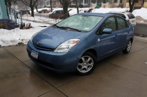2005 toyota prius base hatchback 4-door 1.5l